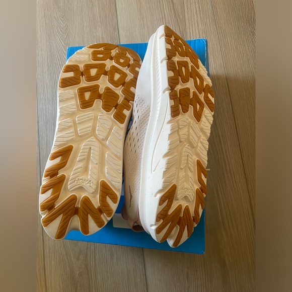 New HOKA Kawana 2 Running Shoe - Picture 10 of 13